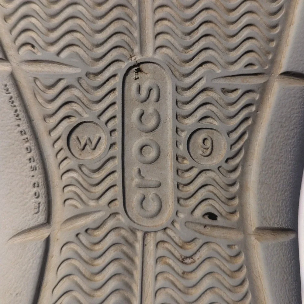 Crocs Womens Size 9 Iconic Comfort Purple Grey Flip Flops Sandals Summer Beach